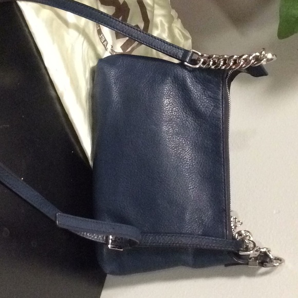 Michael Kors authentic navy medium shoulder bag - Picture 4 of 6